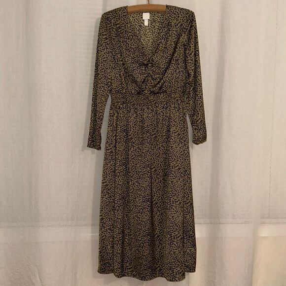 H&M 8 Moth Green Black Animal Print Long Sleeve V-Neck Maxi Dress - Picture 1 of 10